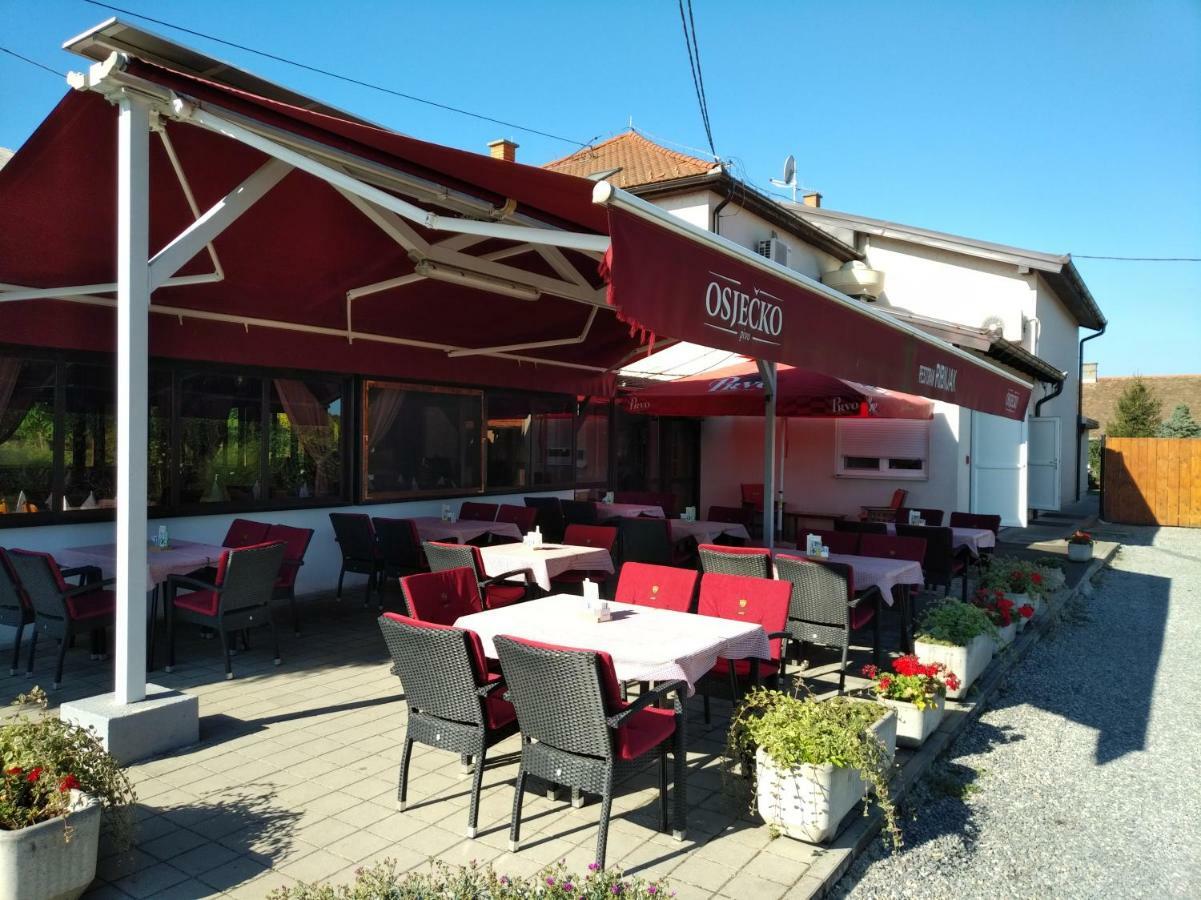 Pansion Ribnjak Nasice Exterior photo